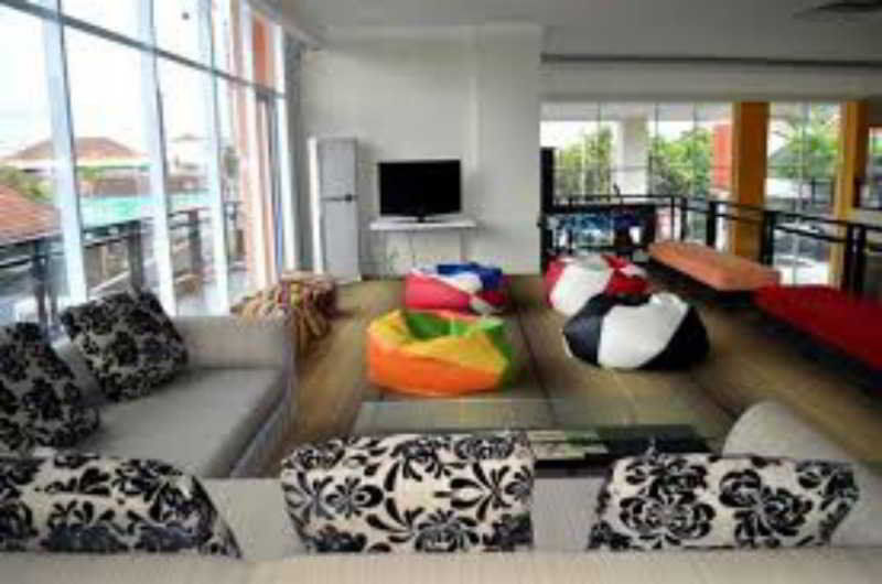 יוגיאקרטה Edu Hostel מראה חיצוני תמונה